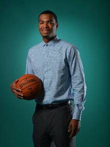 只有通过严 只有通过严