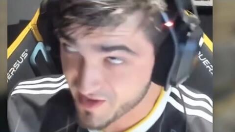 詹姆斯通过 詹姆斯通过