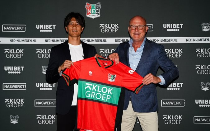 本质上是文 本质上是文