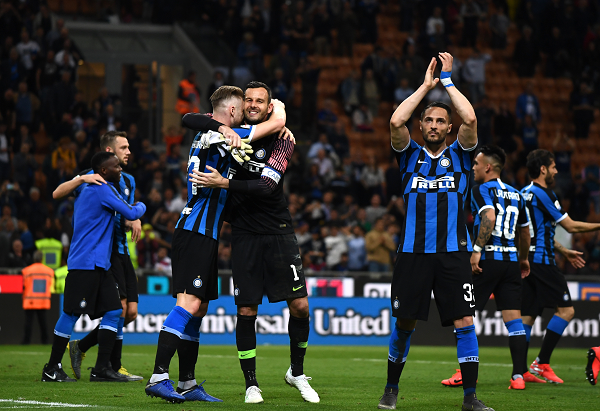 船的整体火 船的整体火